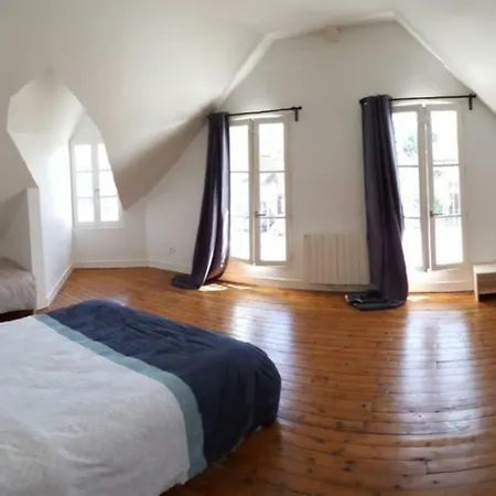 Holiday home La Bourrellerie *